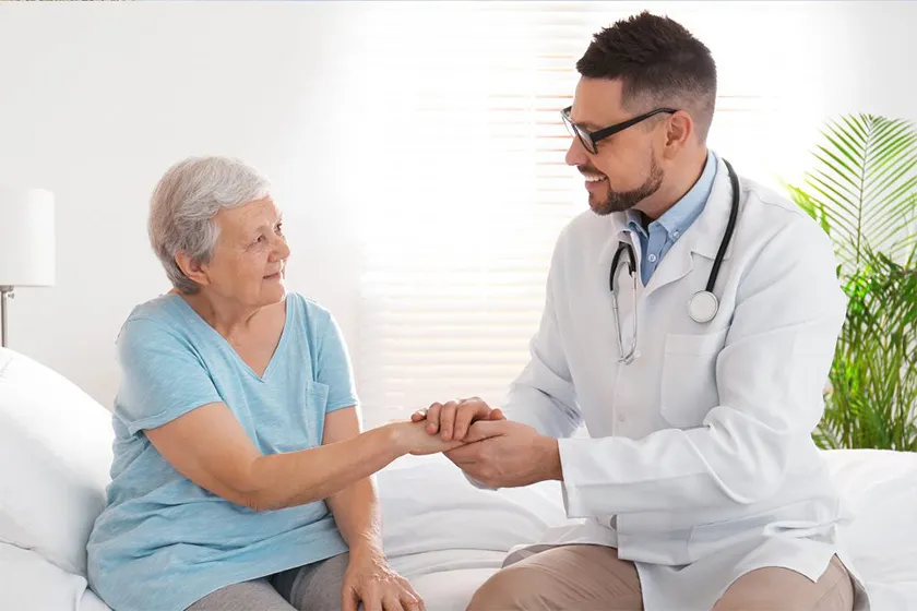 ویزیت پزشک در منزل تهران,