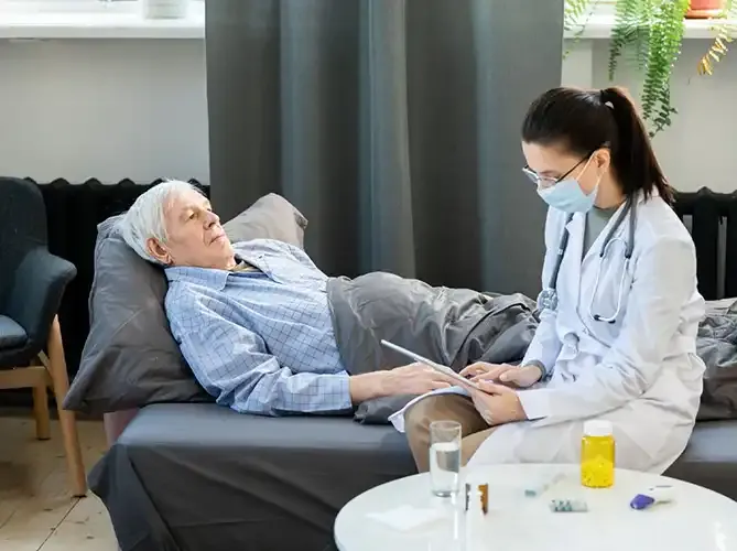 ویزیت پزشک عمومی در منزل تهران